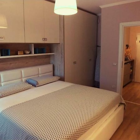 West Beach Apartment ดูร์เรส ภายนอก รูปภาพ